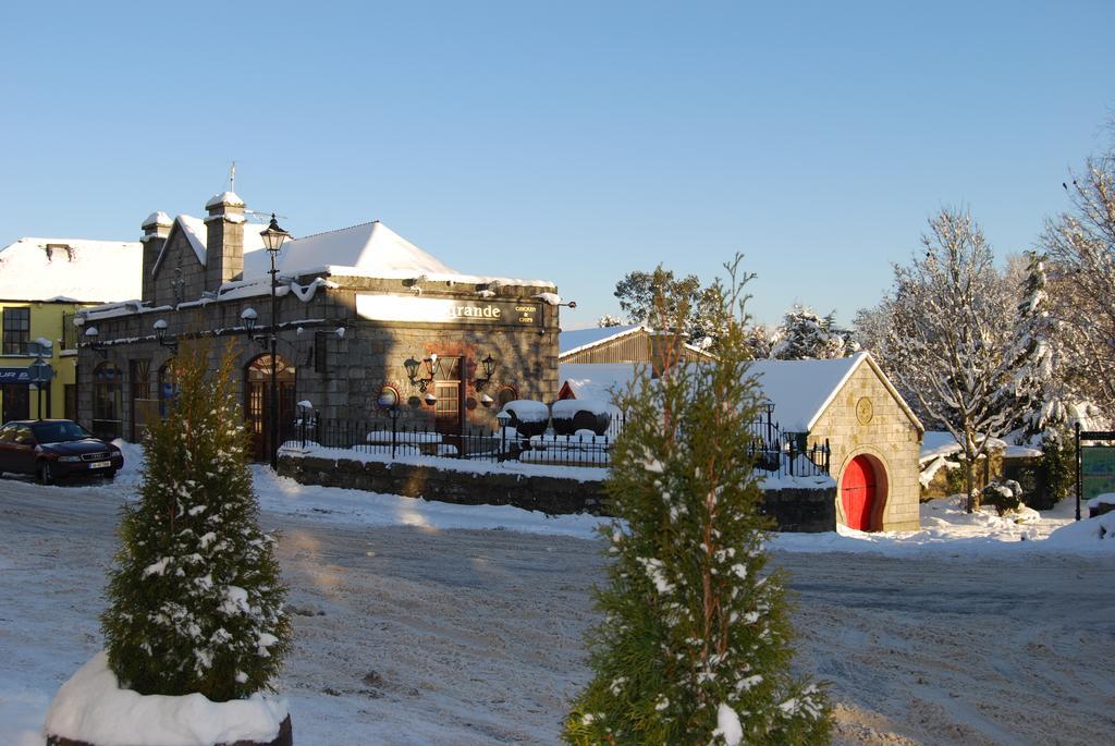 27 Aughrim Holidays Villa Buitenkant foto